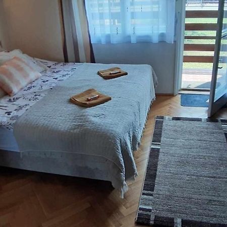 Rosy Apartman Apartman Vonyarcvashegy Kültér fotó